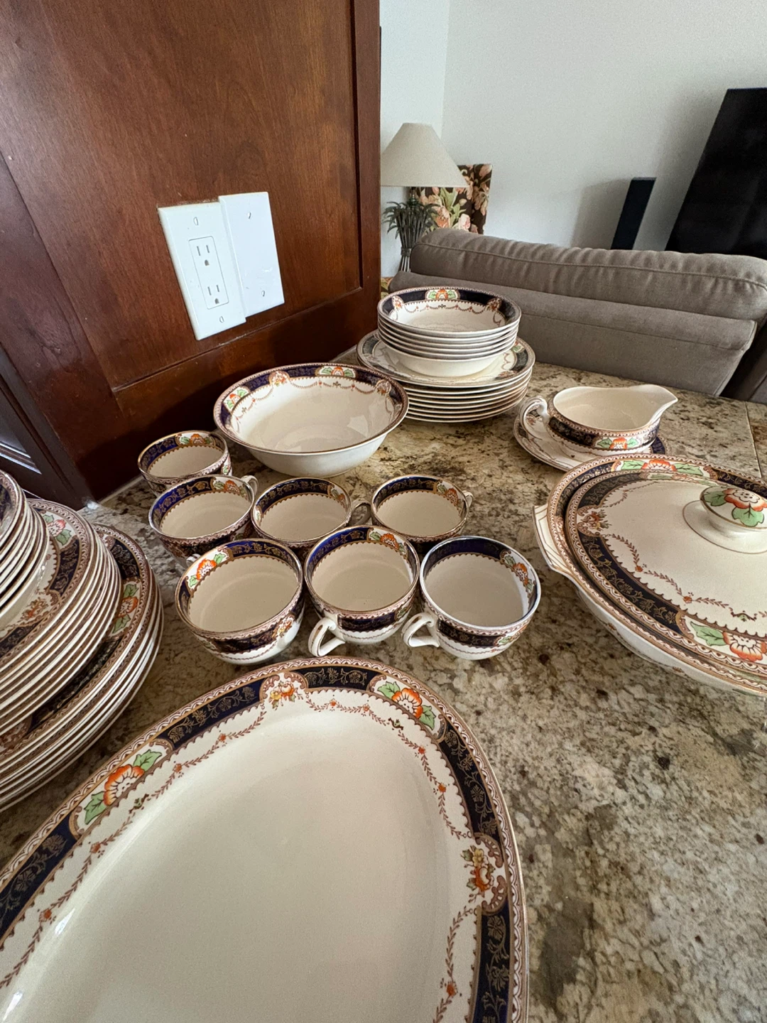 Alfred Meakin "Caledonia" China Dinnerware Set - photo 5