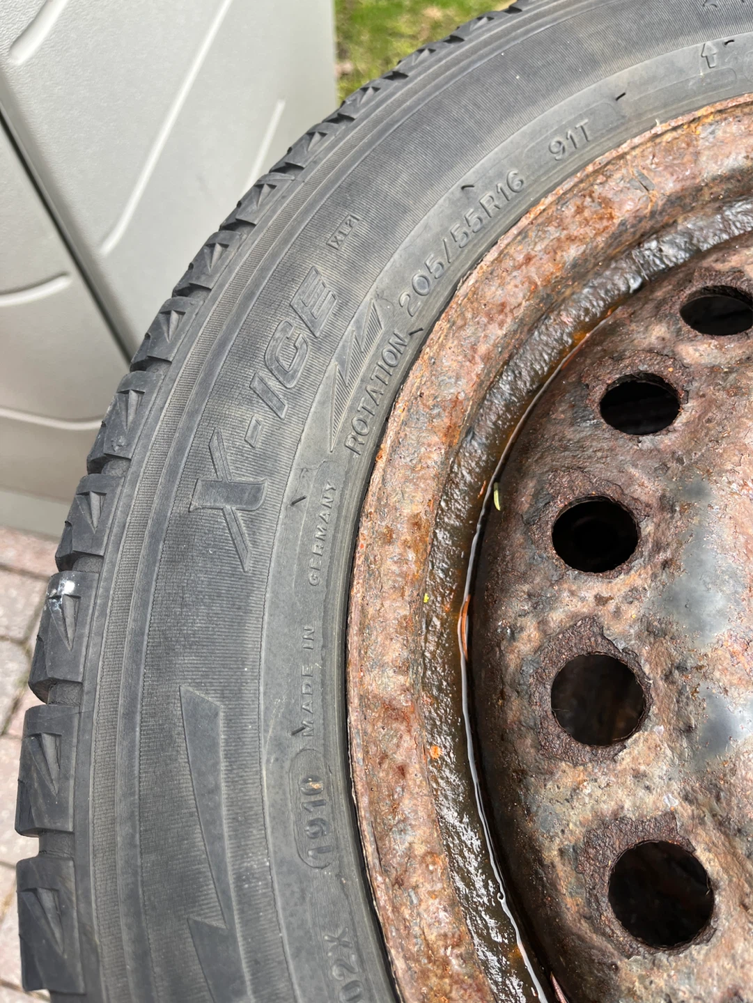 205/55R16 on 5x114.3 Rims - photo 4
