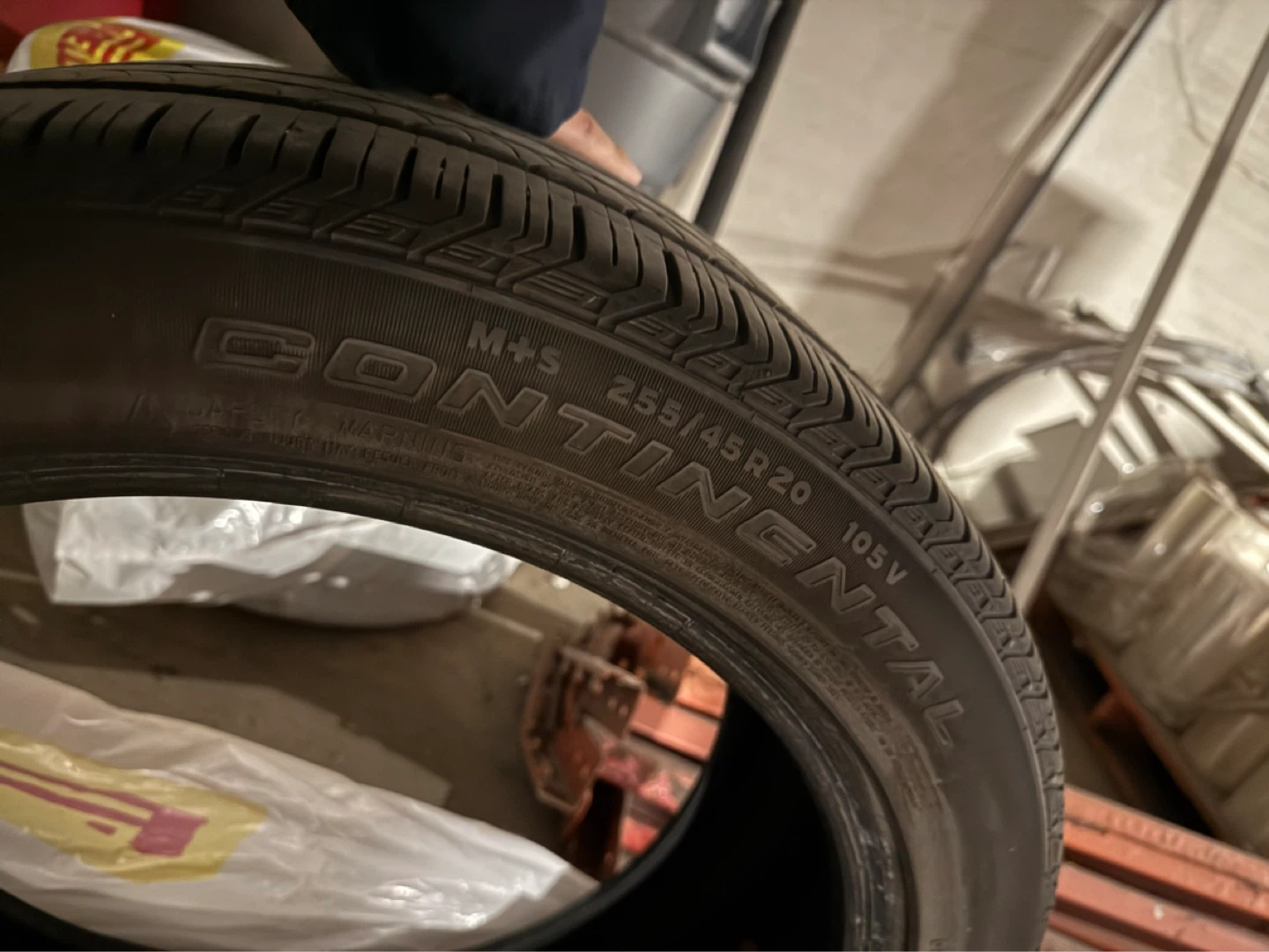 Continental 255/45R20 105V Tire - photo 3