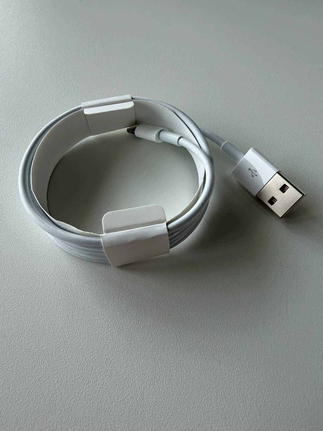 Apple Lightning to USB Cable (1m) – Brand New - photo 3