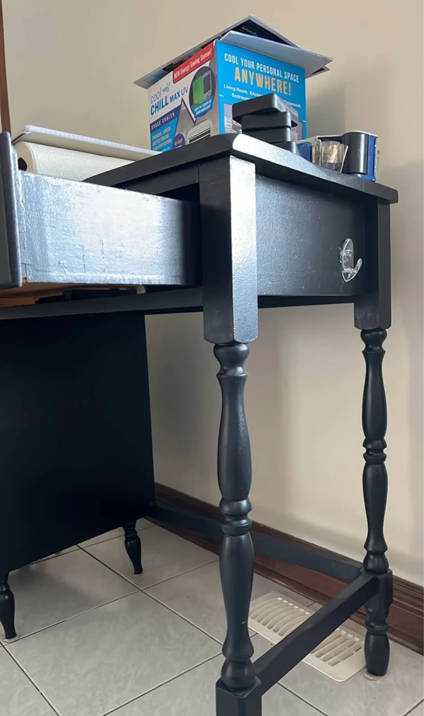 Black Desk with Drawers - photo 2