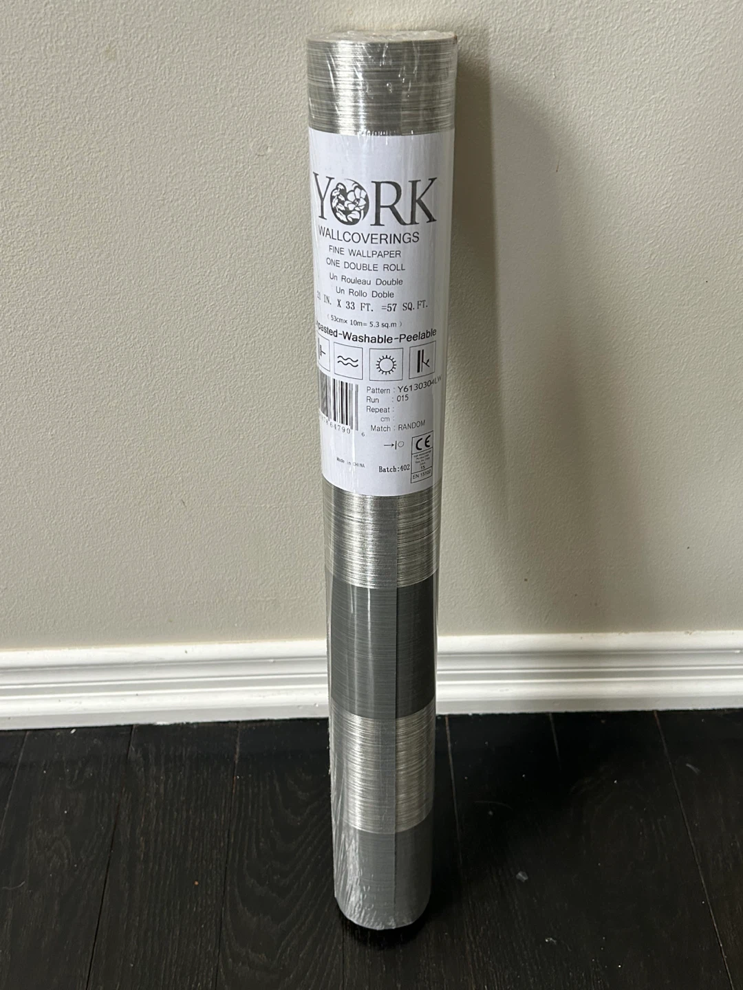 3 rolls York Wallcoverings Fine Wallpaper - One Double Roll