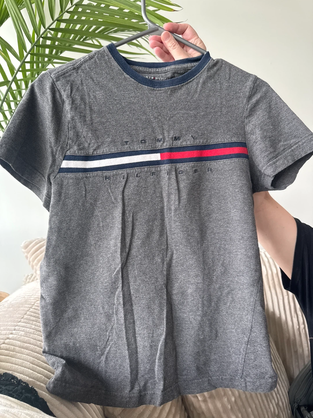 Tommy Hilfiger Grey T-Shirt XS