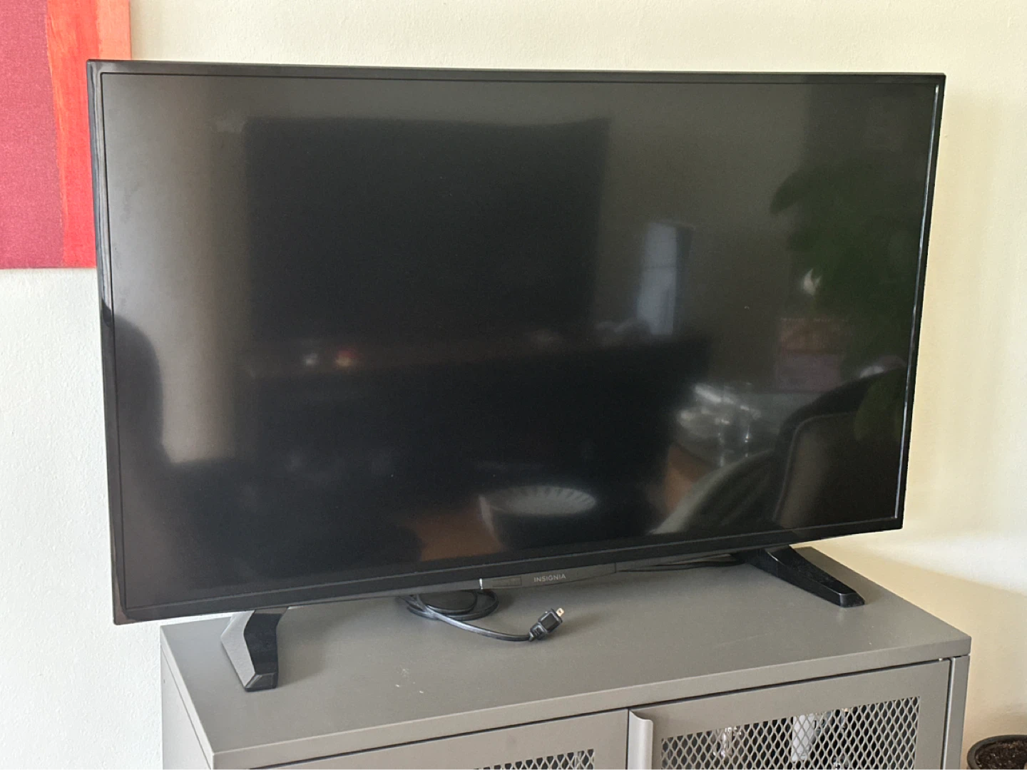 Insignia 40-inch HD TV