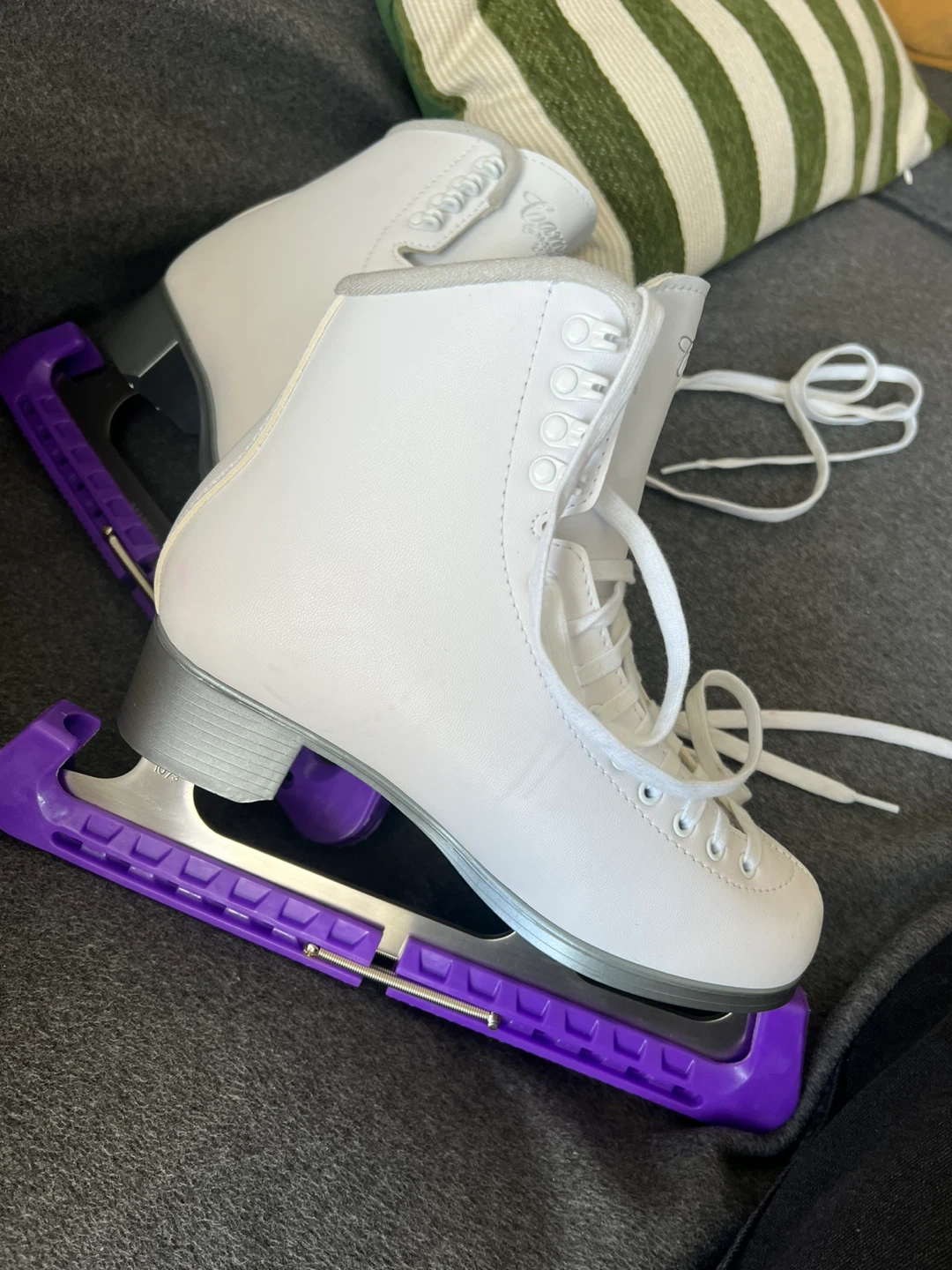 Jackson Cameo CS200 Figure Skates - Size 8 - photo 4
