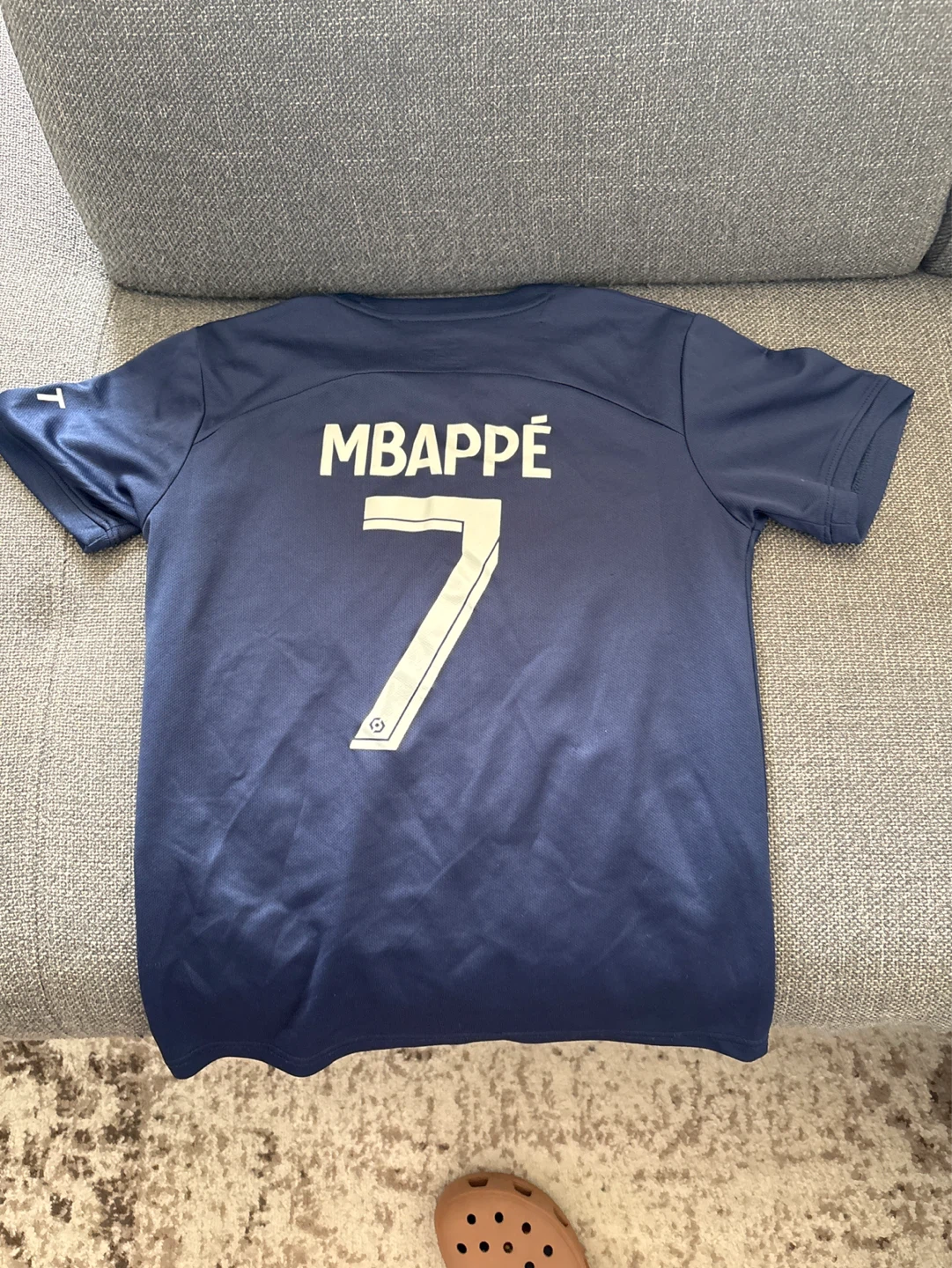 Kids size 26 Paris Saint-Germain (PSG) Kylian Mbappé #7 Jersey