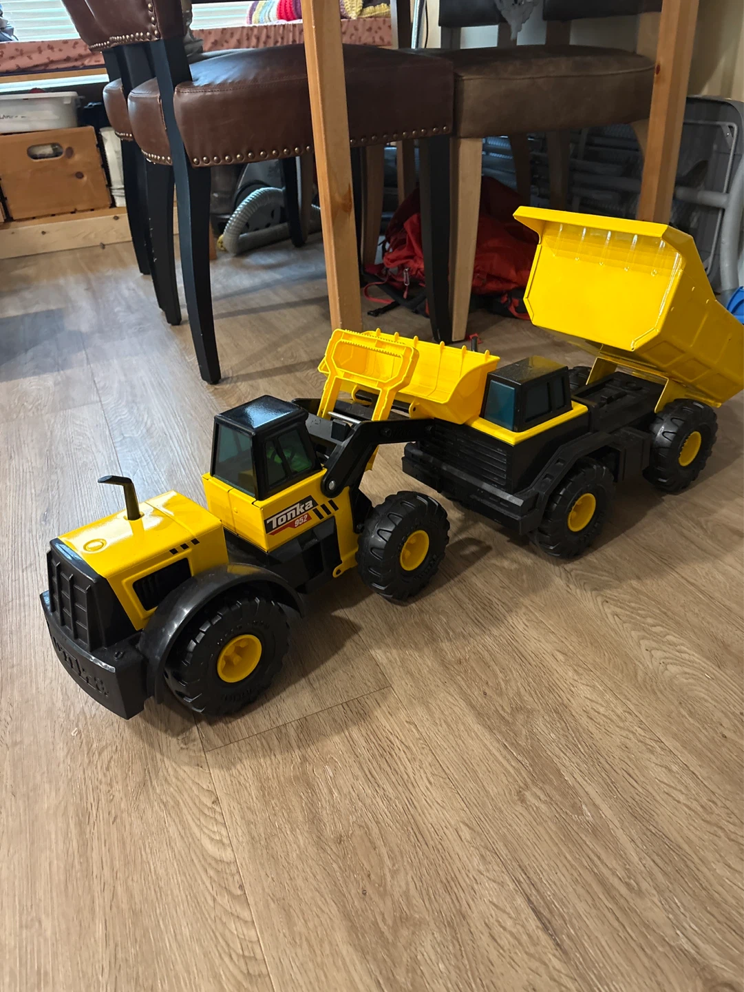 Tonka Front Loader & Dump Truck Toy Set