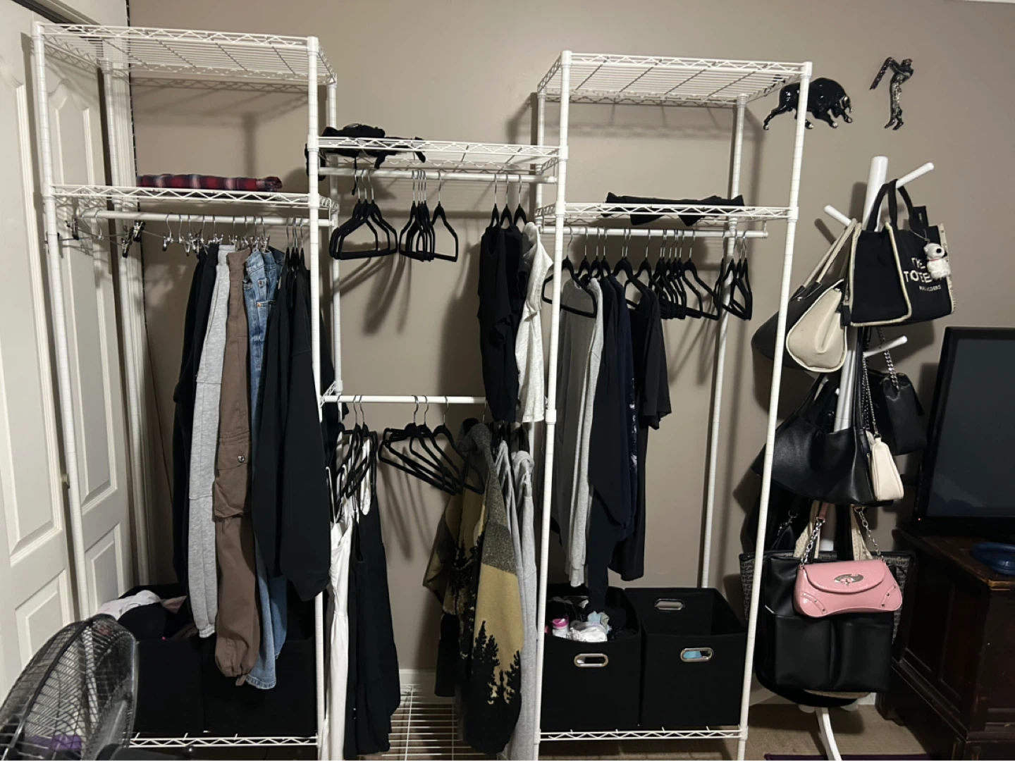 Open closet / portable closet - photo 3