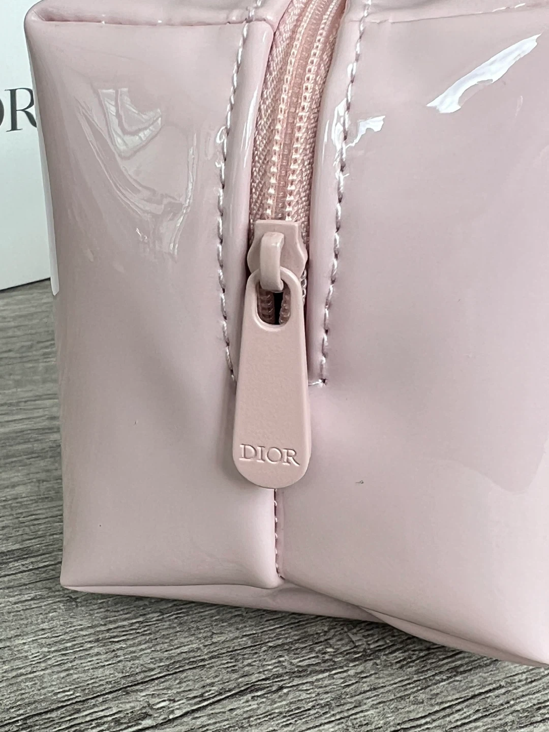 Dior Pink Patent CD Logo Cosmetic Bag Pouch with Box - photo 5