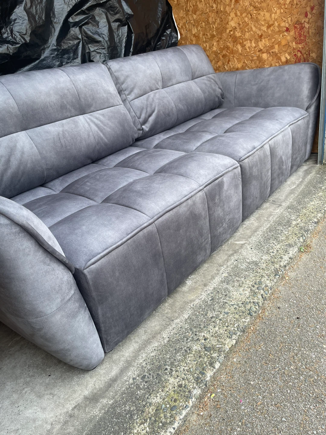 New Sofa Bed - European Style. Taxes & Delivery included. - photo 2