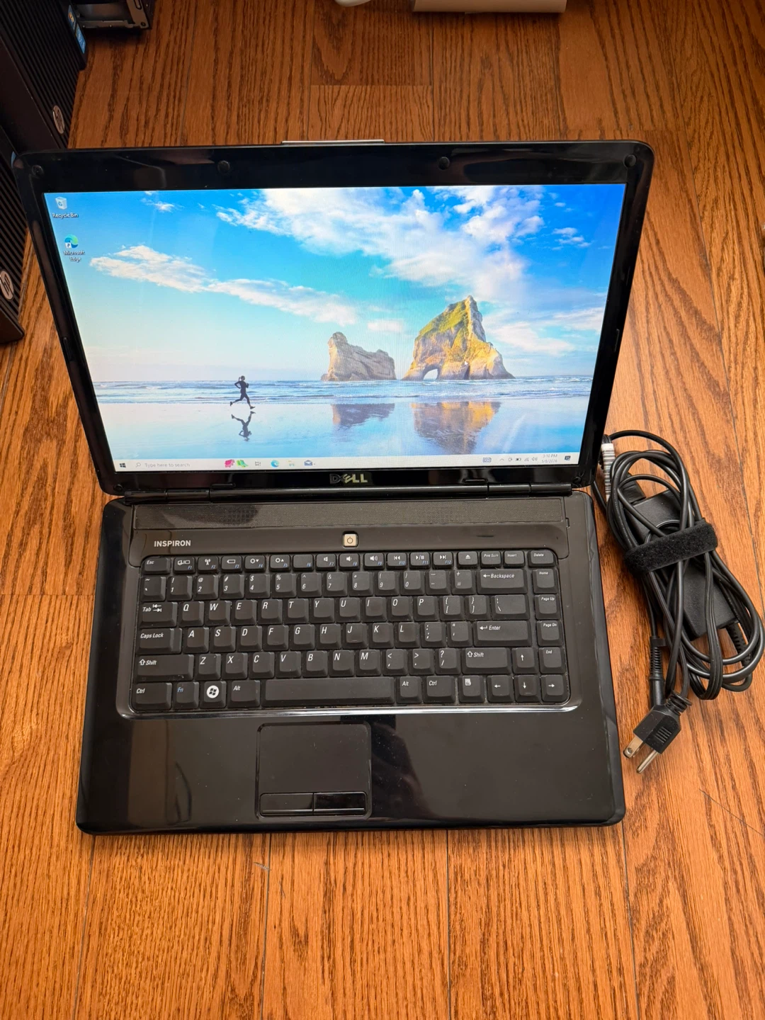 Dell Laptop 15.6”/4GB RAM/Fast 128GB SSD/Windows 10/Good Battery