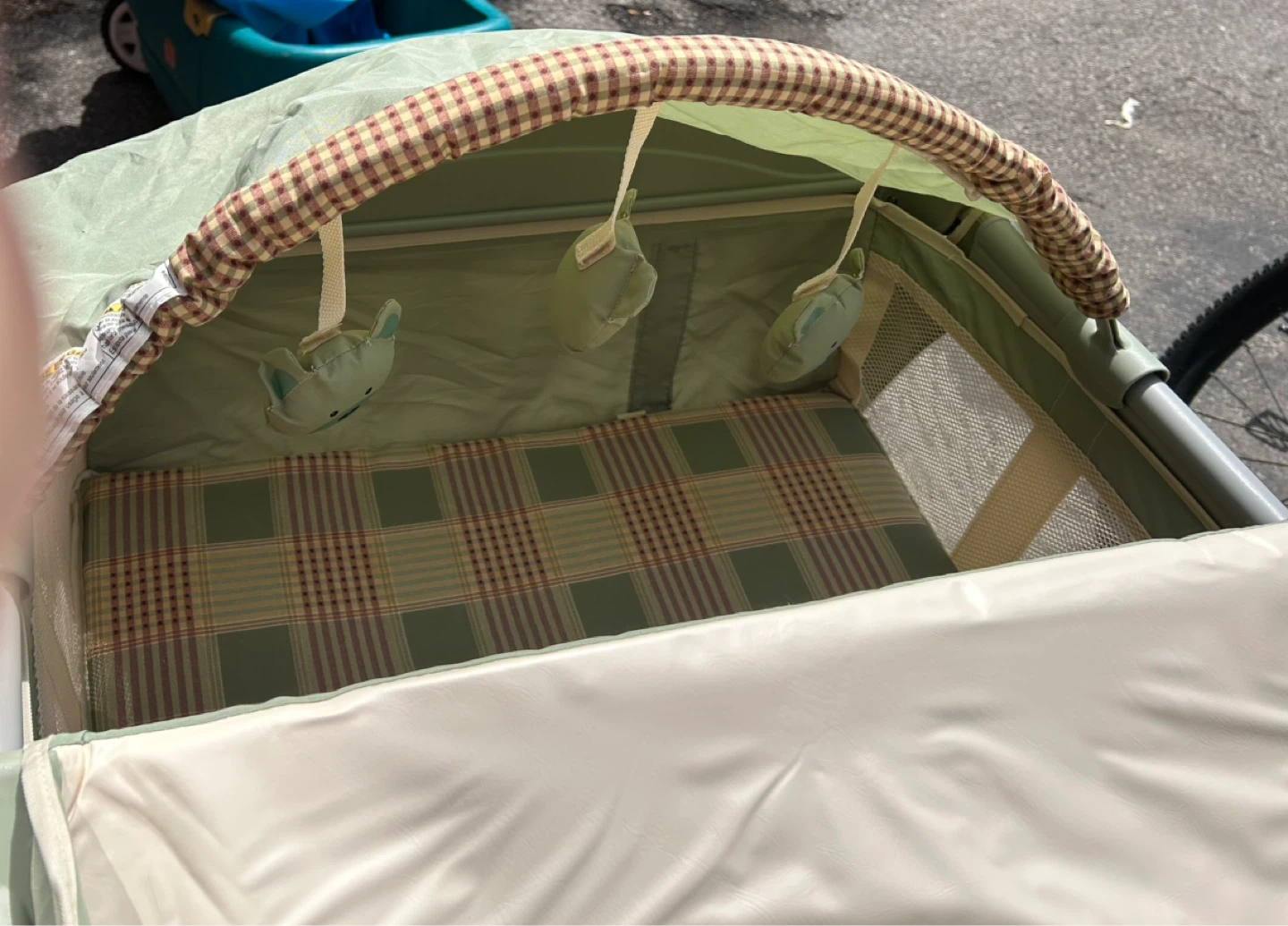 Graco Pack 'n Play Pen Playard with Bassinet - photo 2