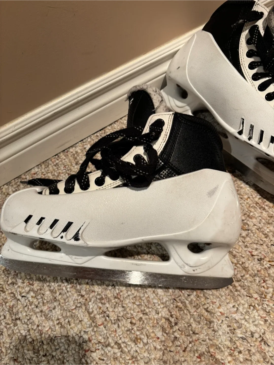 GRAF Goalie Skates Size 6 - photo 3