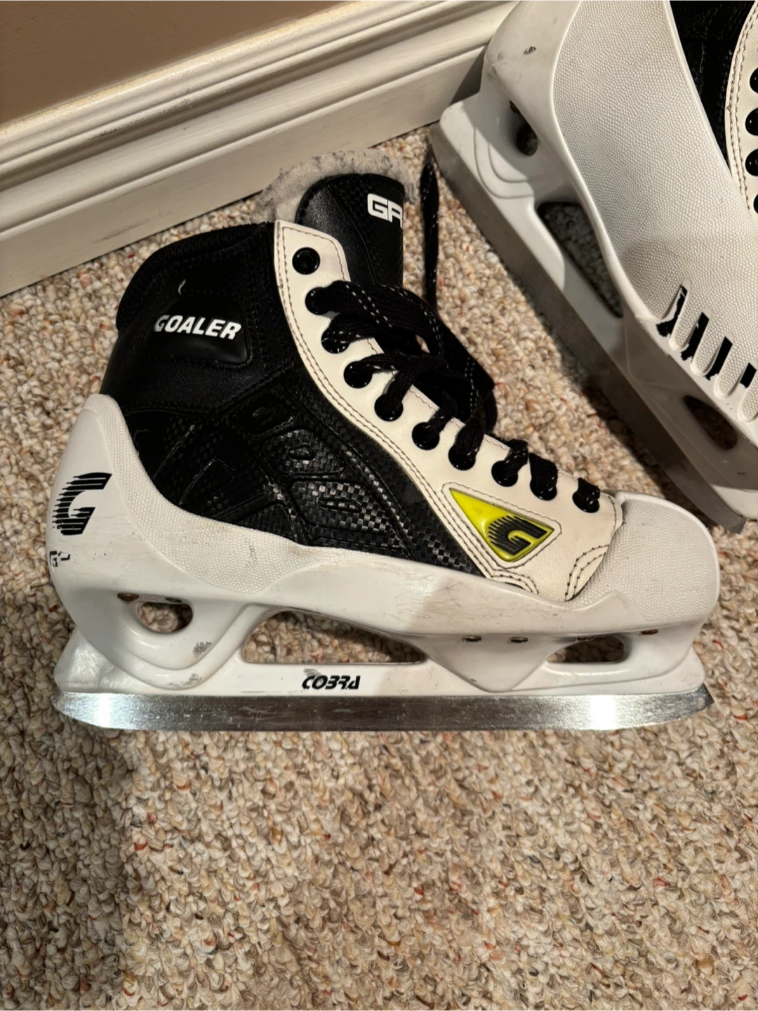 GRAF Goalie Skates Size 6 - photo 4