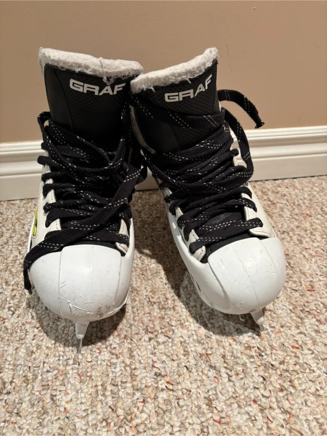 GRAF Goalie Skates Size 6