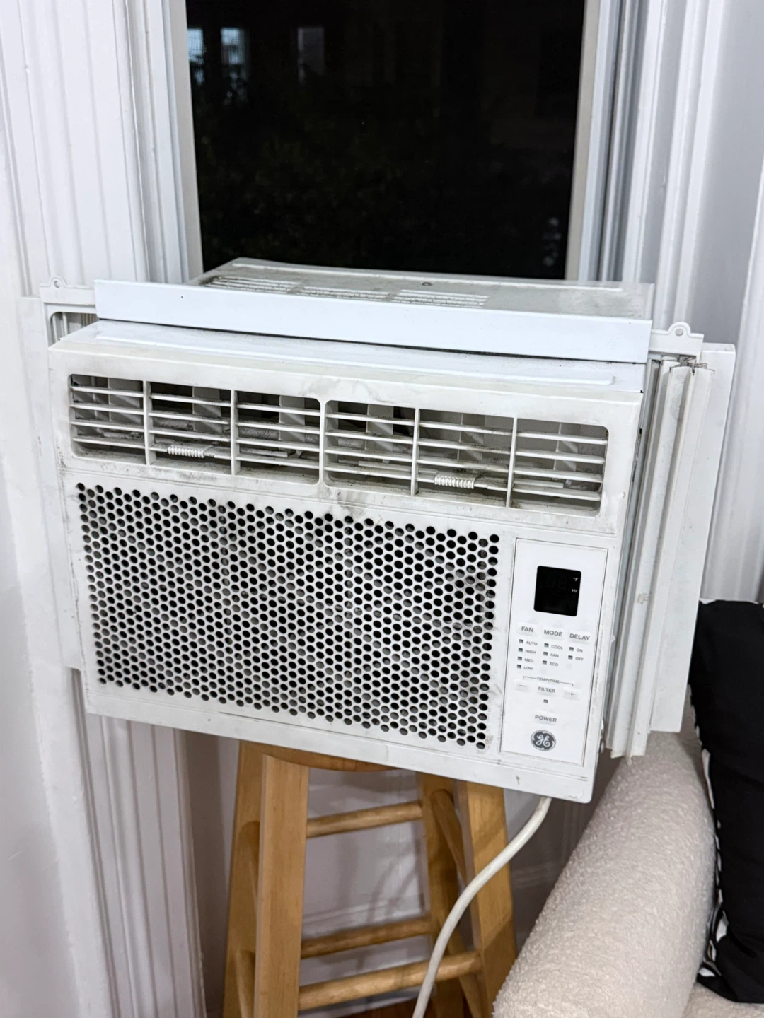 GE Window Air Conditioner - photo 2