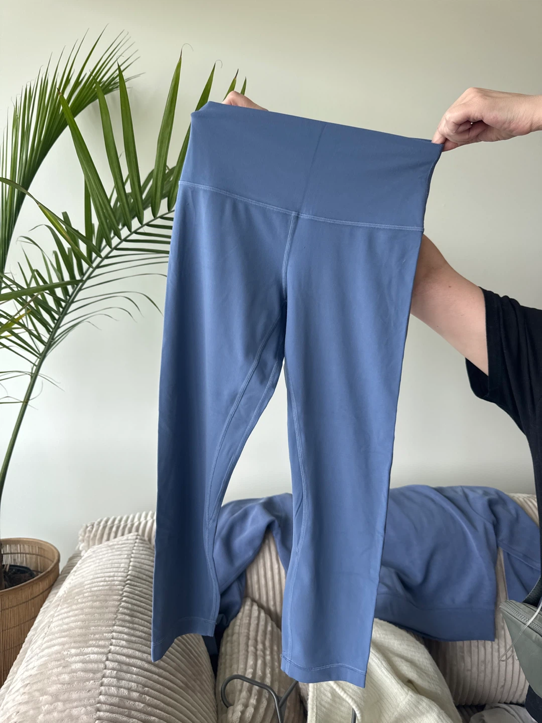 Lululemon SET Blue Crew Neck Sweatshirt & Aligns - photo 4
