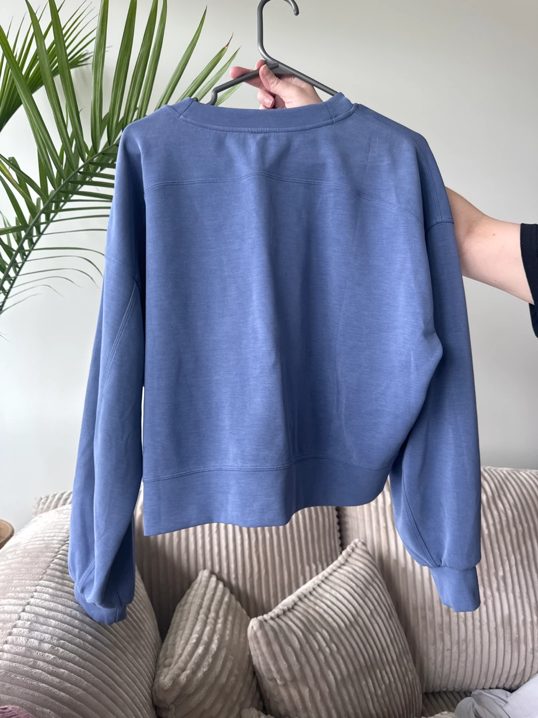 Lululemon SET Blue Crew Neck Sweatshirt & Aligns - photo 2