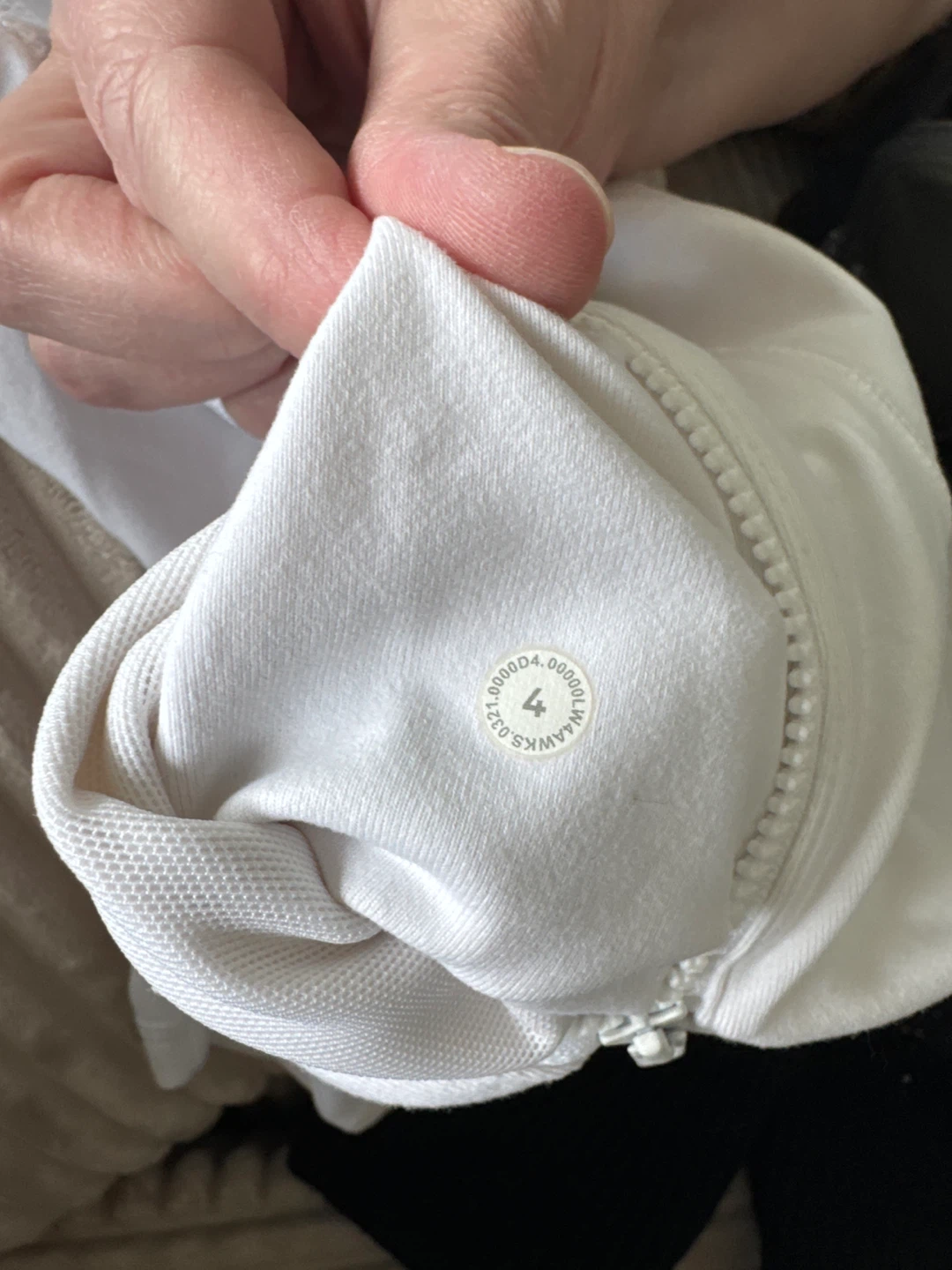 Lululemon White Zip-Up Jacket Size 4 - photo 4