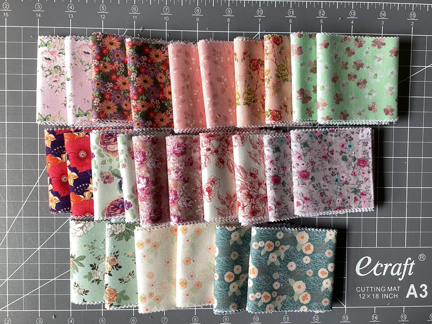 Quilting Cotton Jelly Roll Strips Floral - photo 2