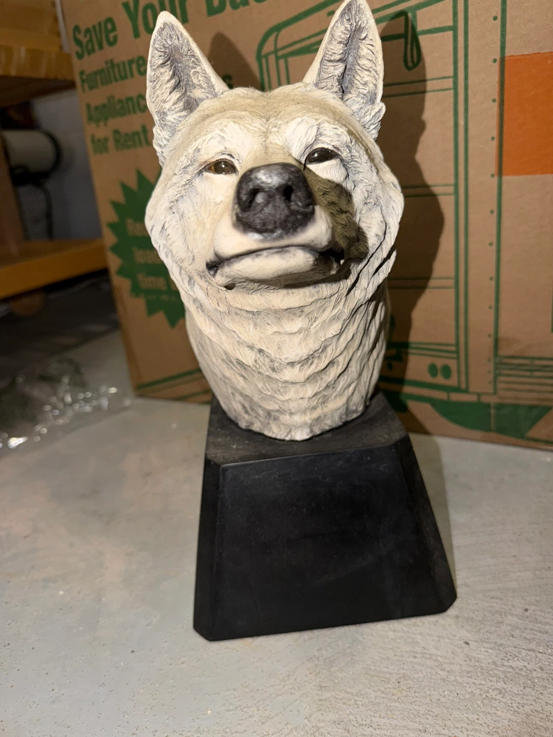 N. Rose Requiem Wolf Bust Sculpture 54/990 - photo 3