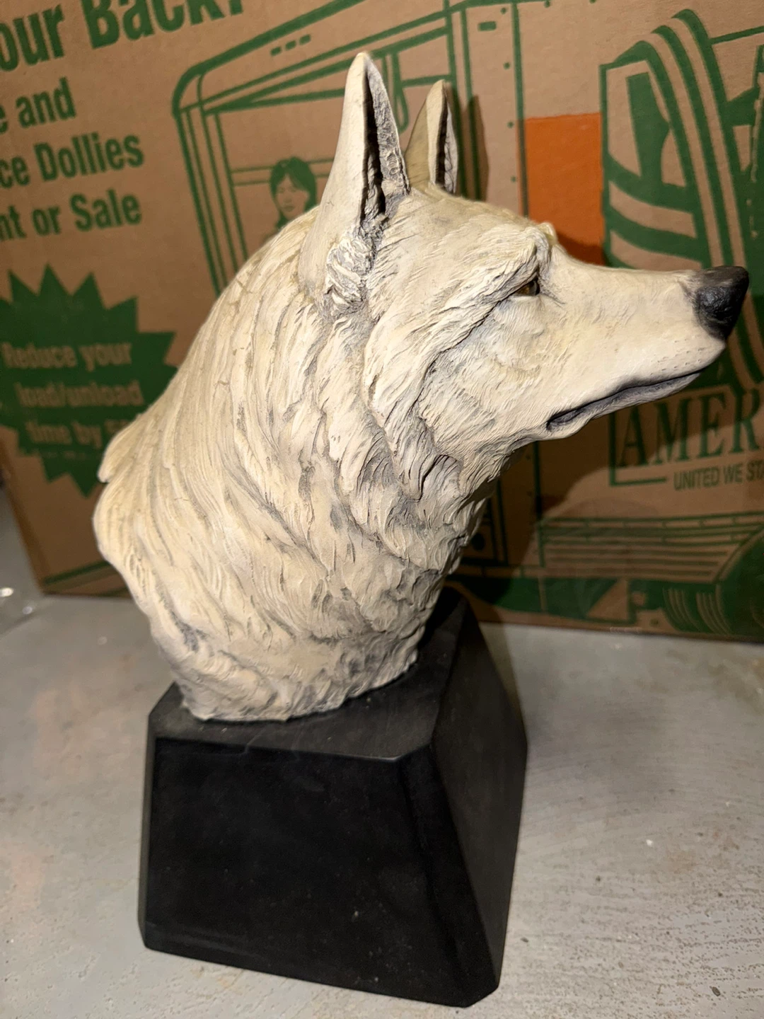 N. Rose Requiem Wolf Bust Sculpture 54/990 - photo 4