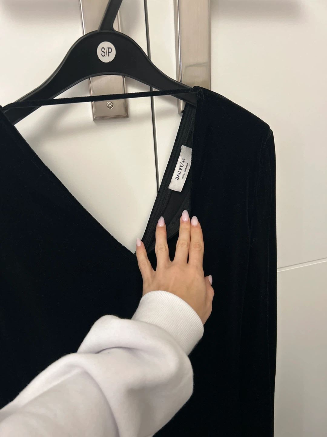 BAILEY 44 Black Velvet V-Neck Top - photo 3