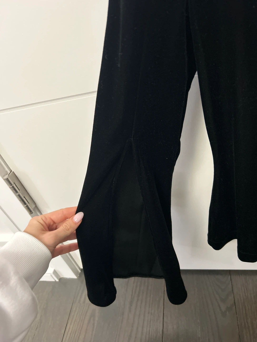 BAILEY 44 Black Velvet V-Neck Top - photo 2