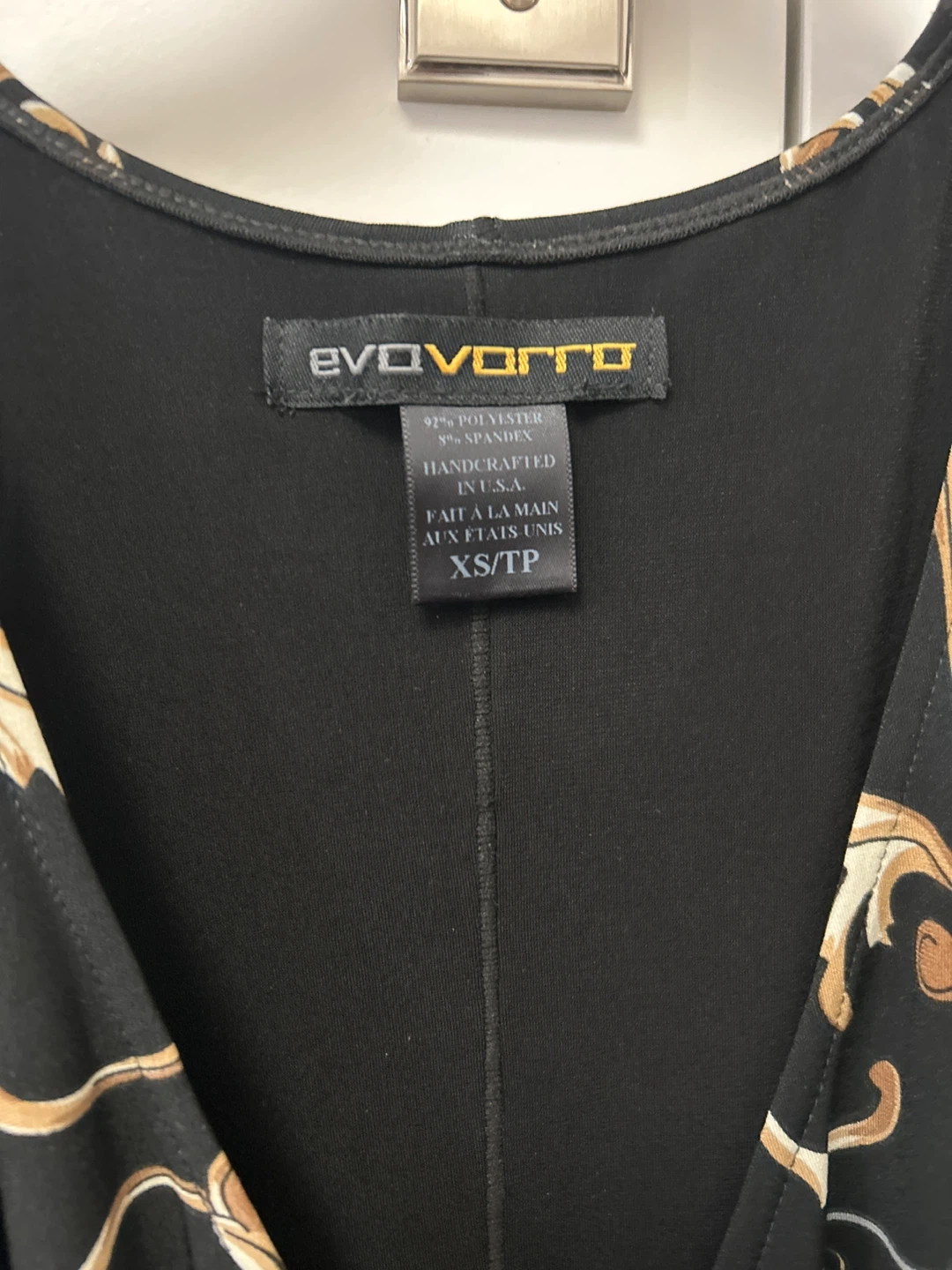 EVO VARRO Women's Black & Gold Print Wrap Dress XS/TP - photo 2