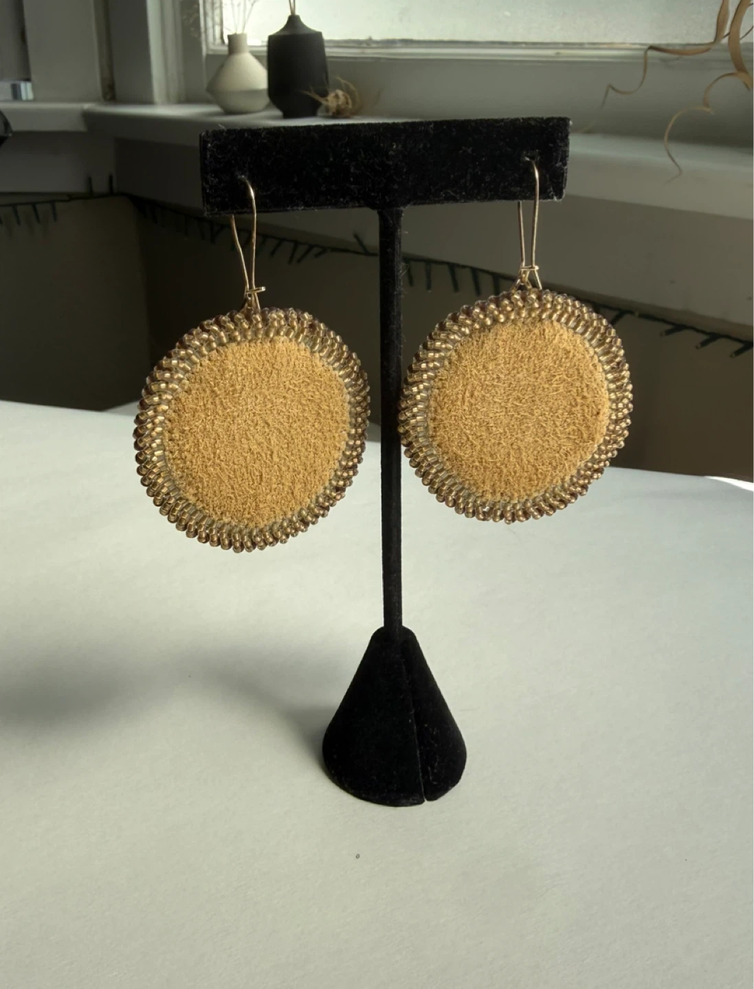 Beaded earrings - local Indigenous artist - photo 4