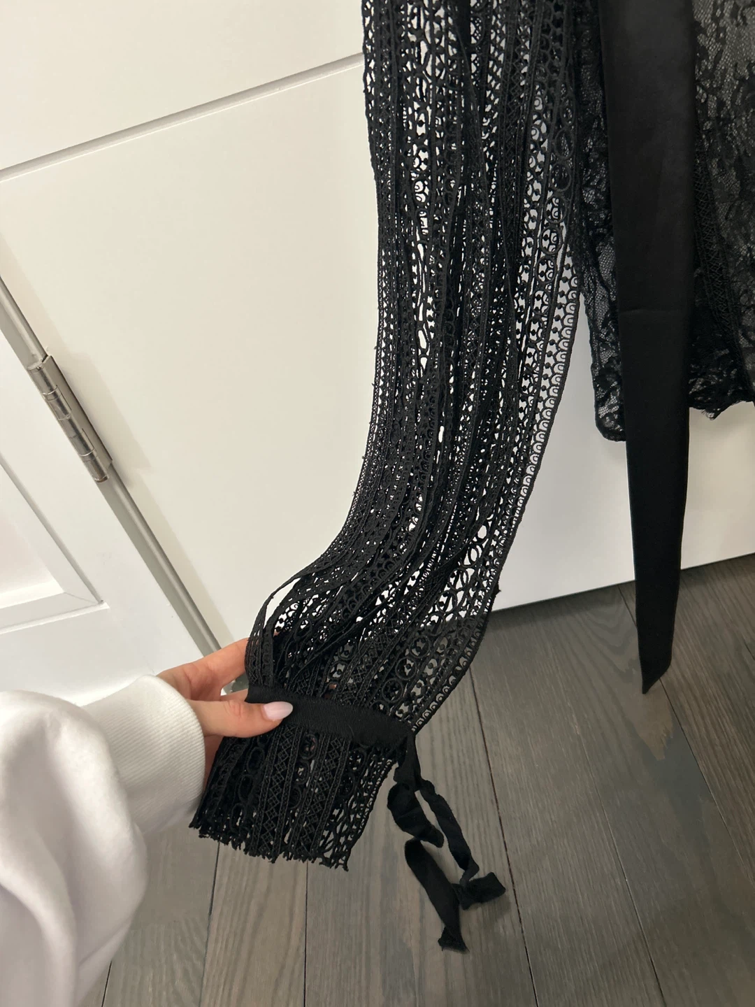 BEULAH STYLE Black Lace Blouse Size L - photo 3