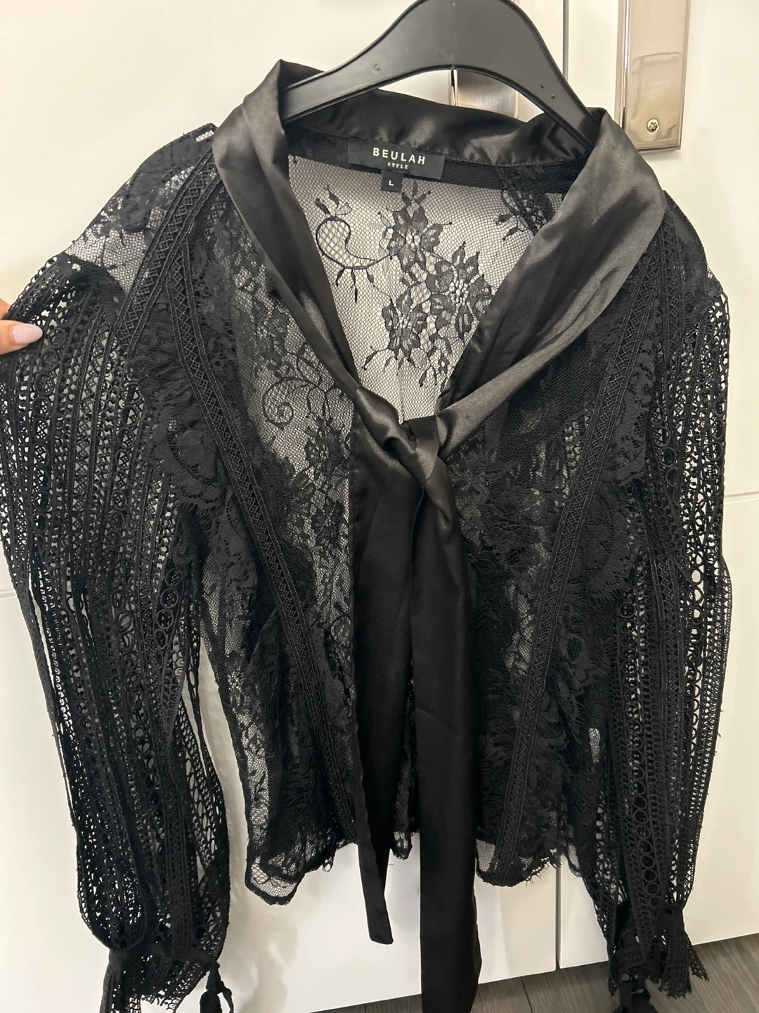 BEULAH STYLE Black Lace Blouse Size L