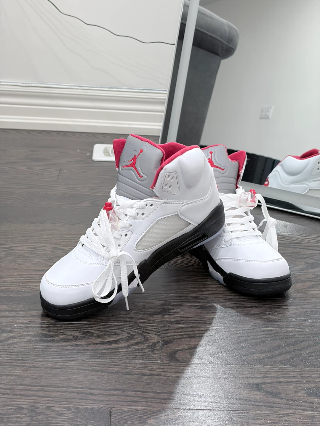 Air Jordan 5 Retro “Fire Red” - photo 3