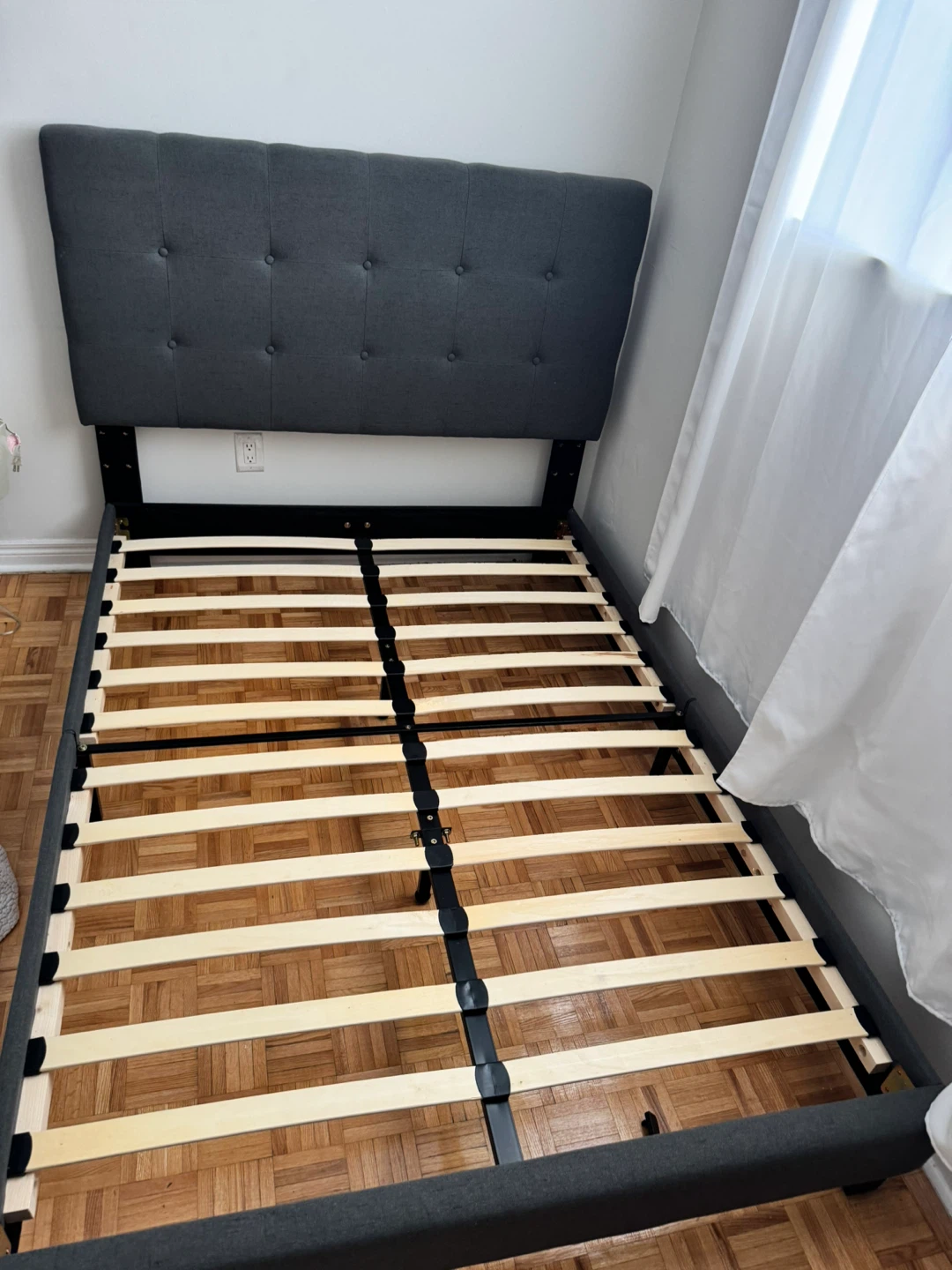 Leon’s Grey Upholstered Full/ double Bed Frame - photo 2
