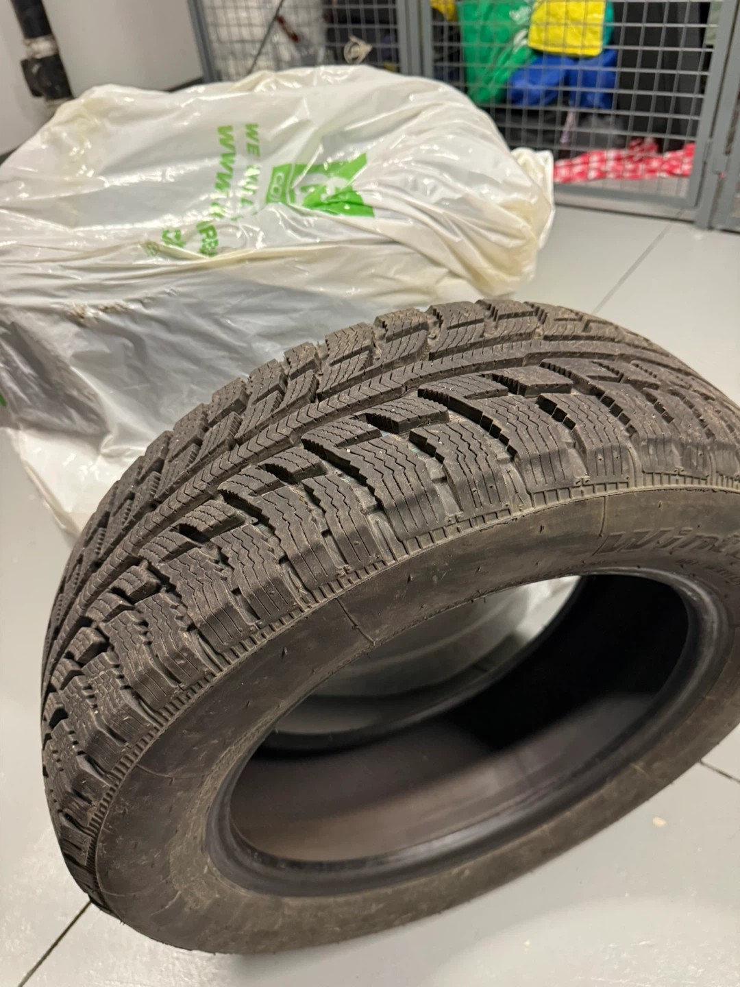 4 x BFGoodrich Winter Tires 205/60R16 - photo 4