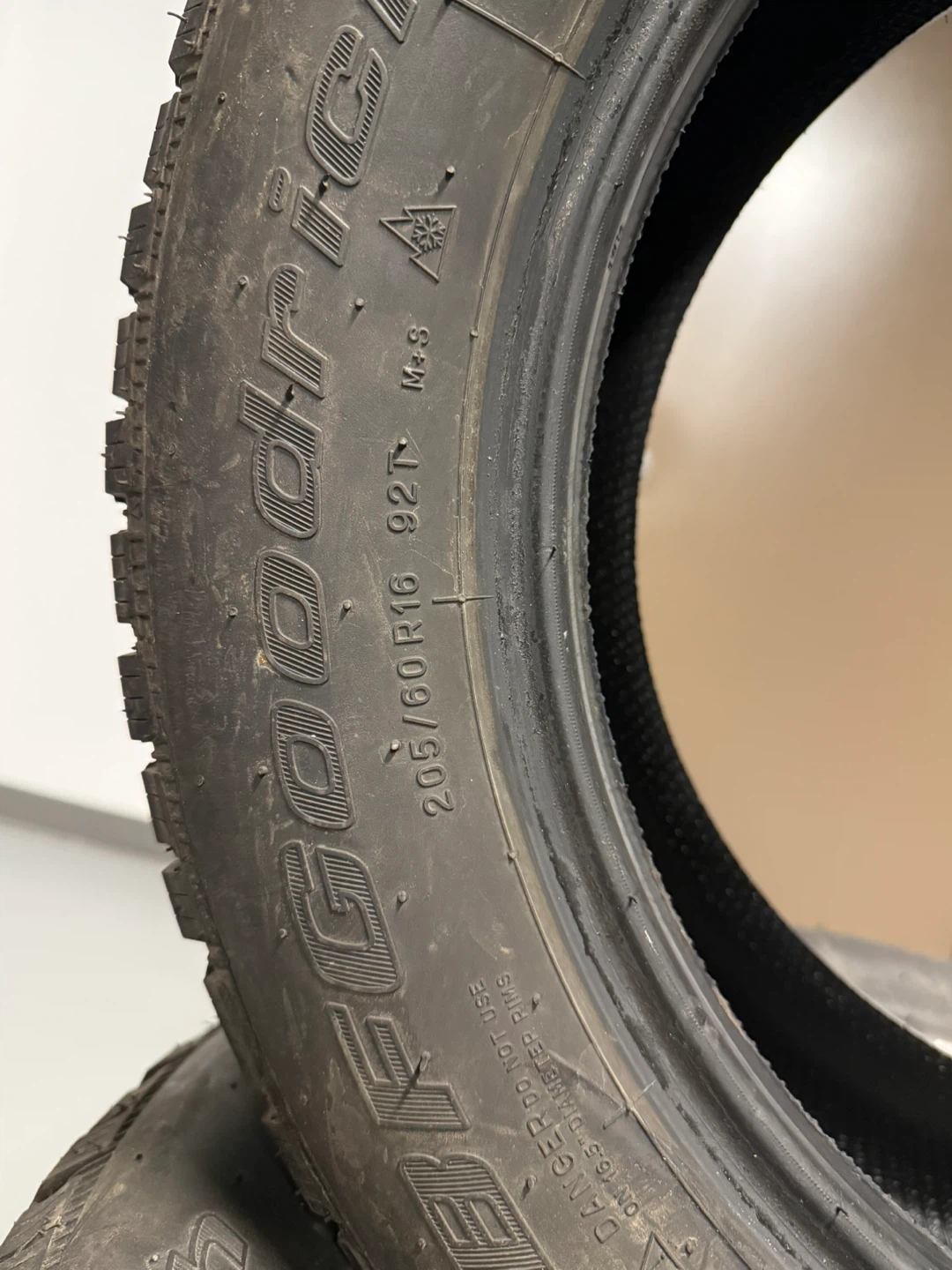 4 x BFGoodrich Winter Tires 205/60R16 - photo 2