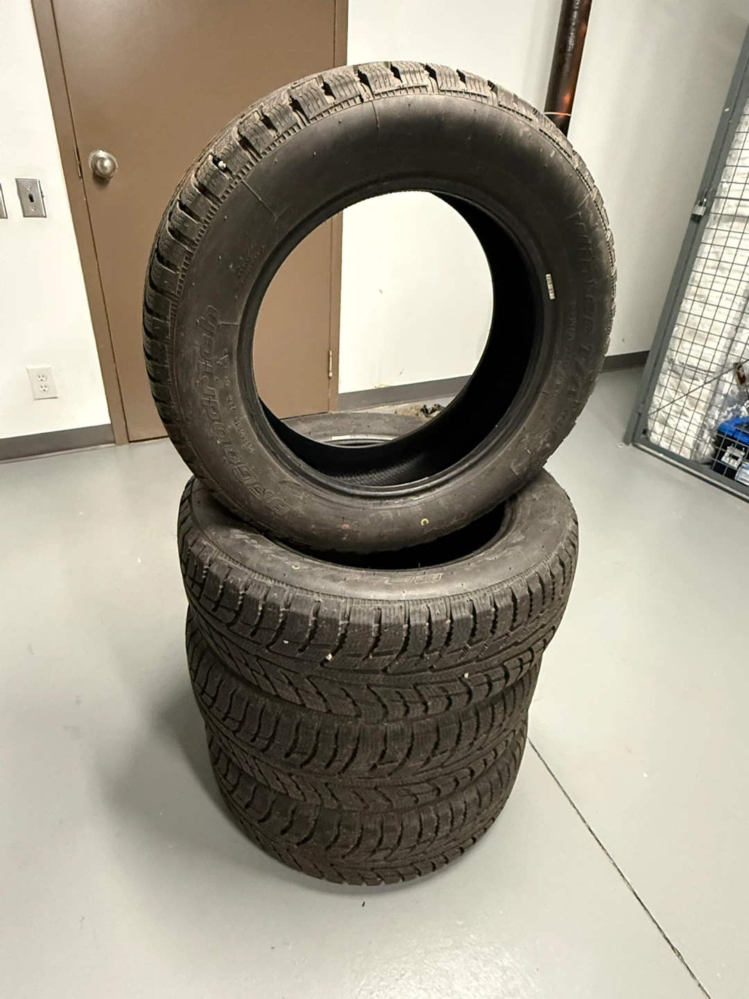 4 x BFGoodrich Winter Tires 205/60R16