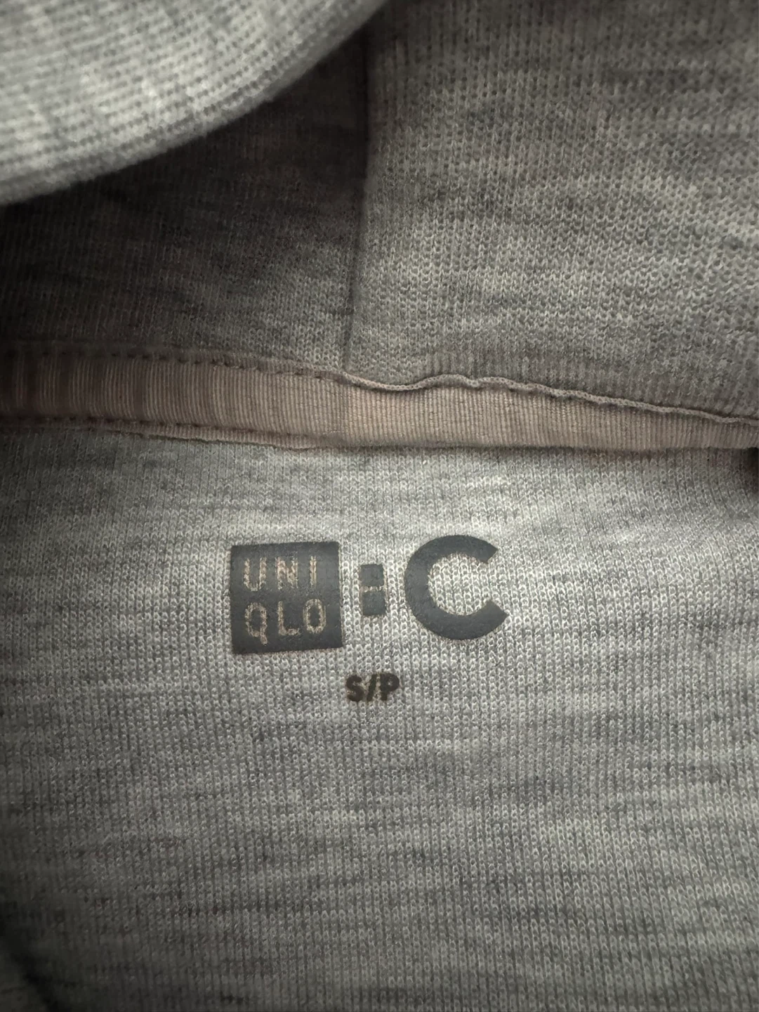 UNIQLO Grey Hoodie - photo 2