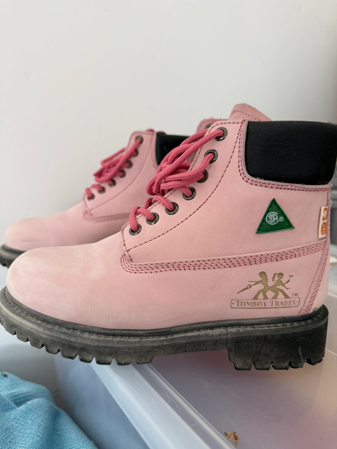 Women’s Pink Steel Toe Work Boots Size 6 – CSA Approved