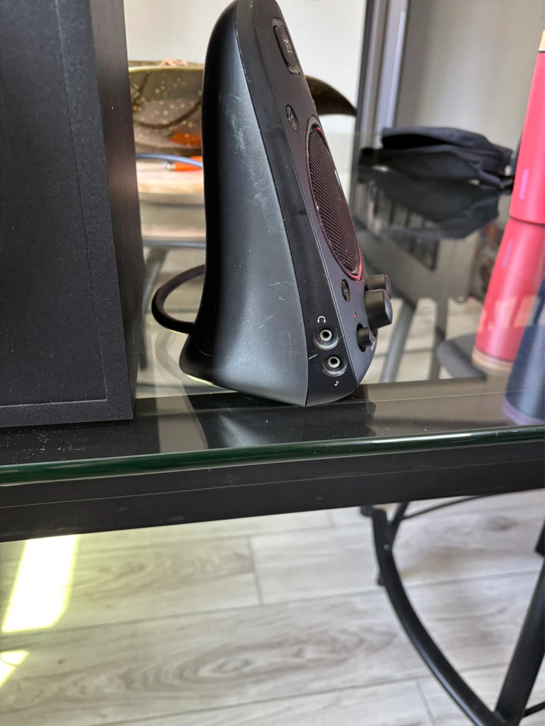 Logitech Z623 Speaker System with Subwoofer - photo 3