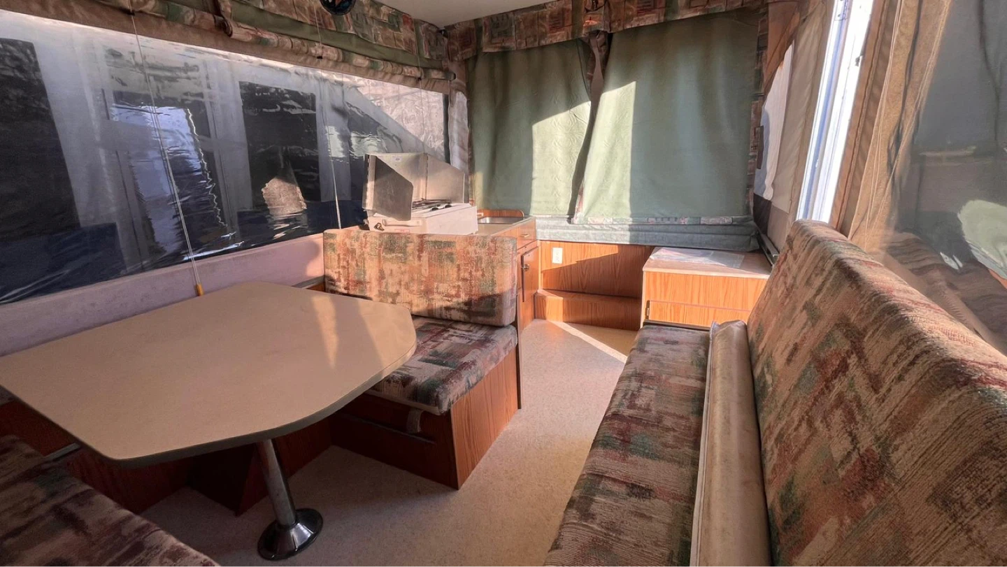 Jayco Eagle Pop-Up Camper $1500 firm - photo 2