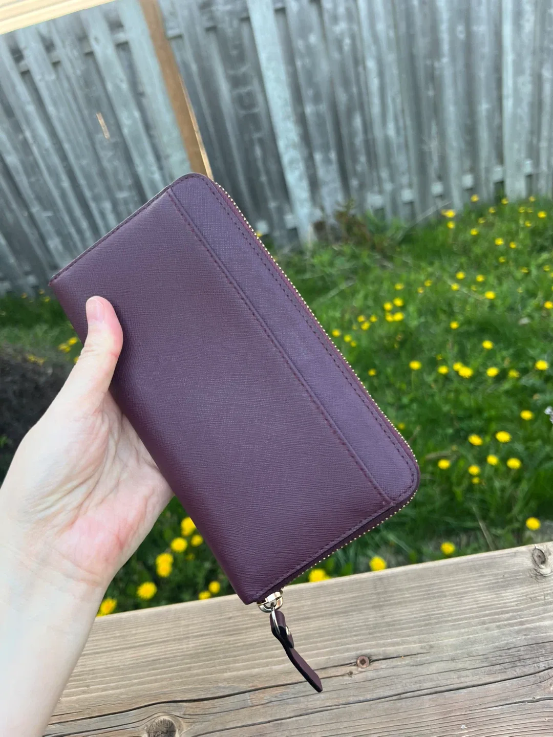 Like new Kate Spade Wallet - Deep Burgundy - photo 3