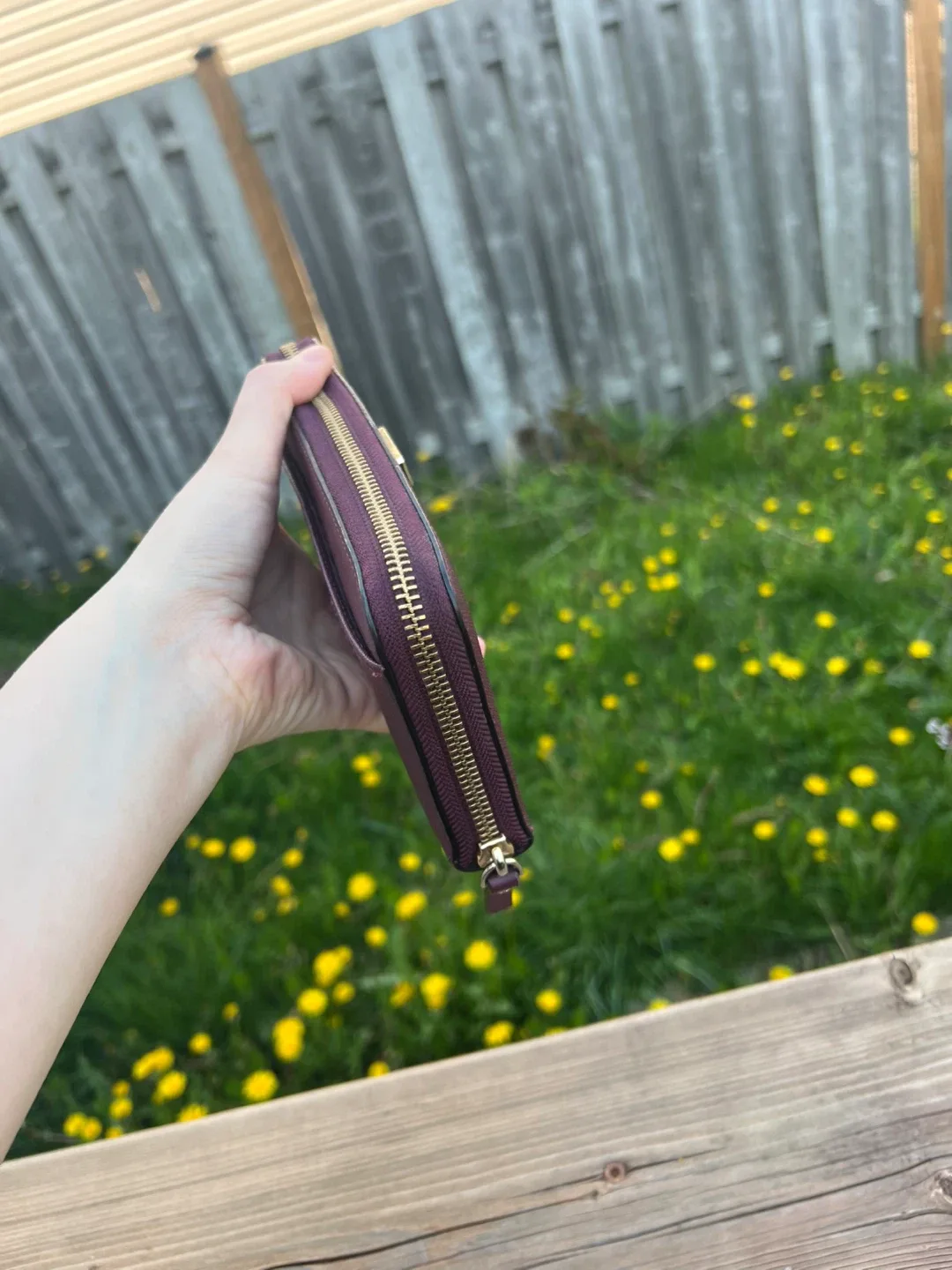 Like new Kate Spade Wallet - Deep Burgundy - photo 2