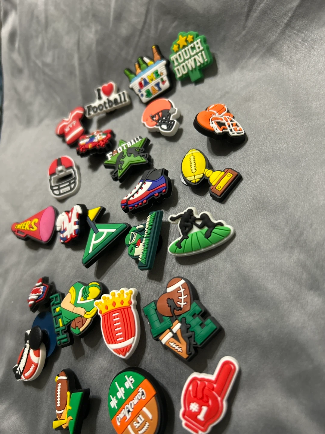 New/25pc Football Theme Shoe Charms! - photo 3