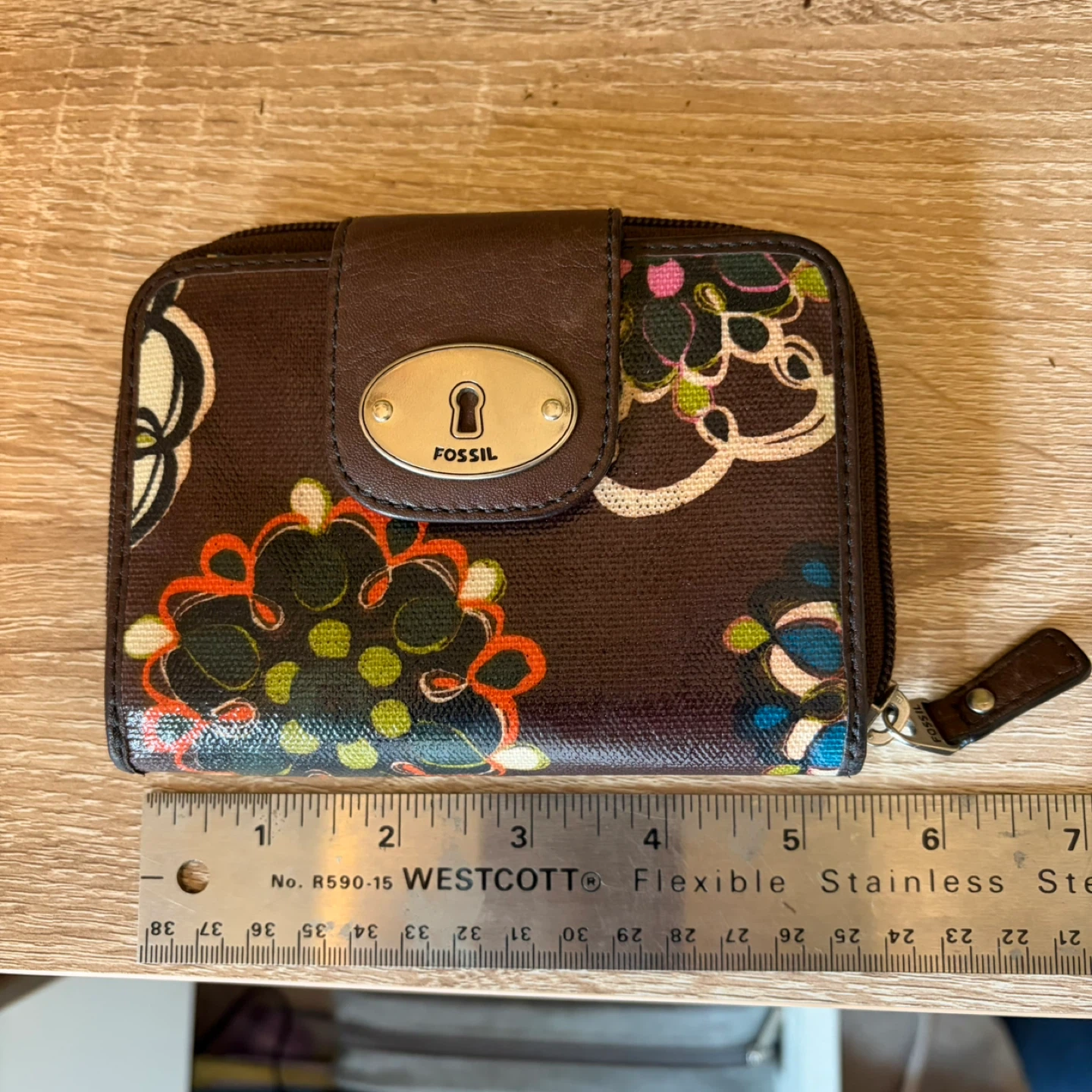Fossil Key-Per Brown Floral Zip Around Wallet