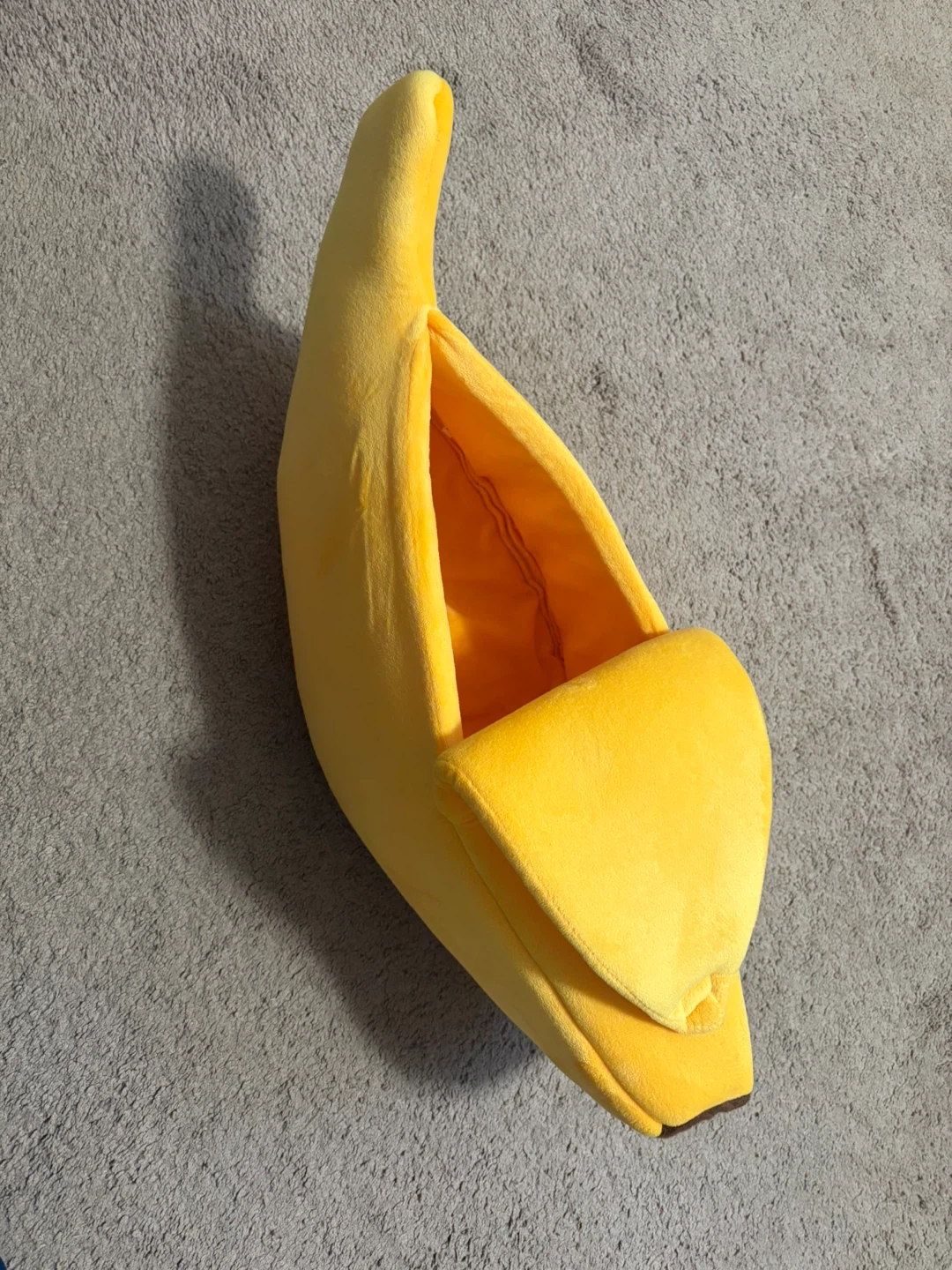 Plush Banana Pet Bed