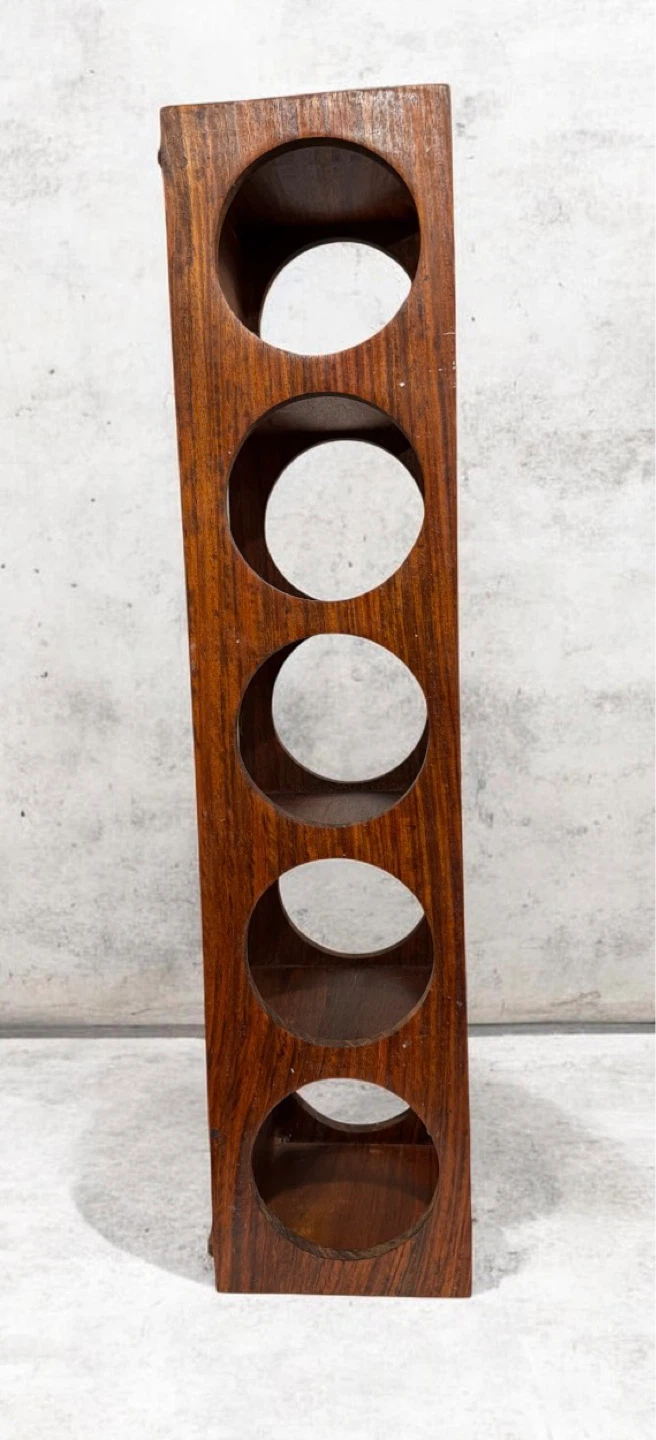 Wooden Wall-Mounted Shelf 5 Circular Holders for wine bottles
