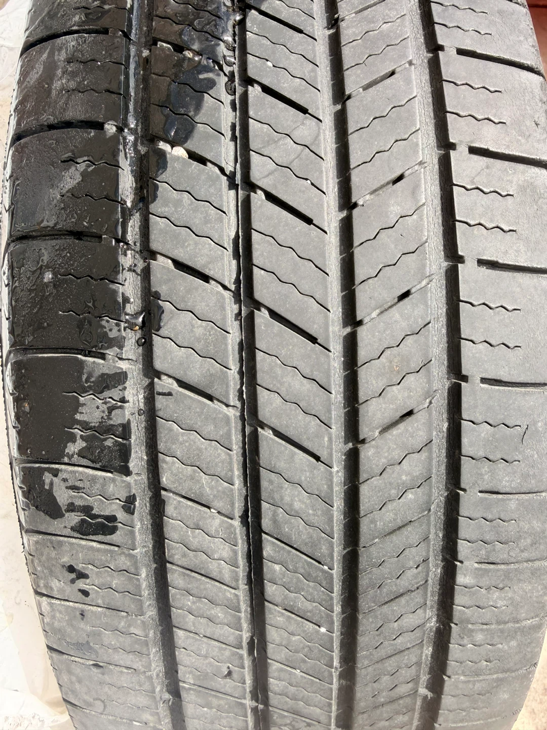 Michelin Tire 215/60R16 - photo 2