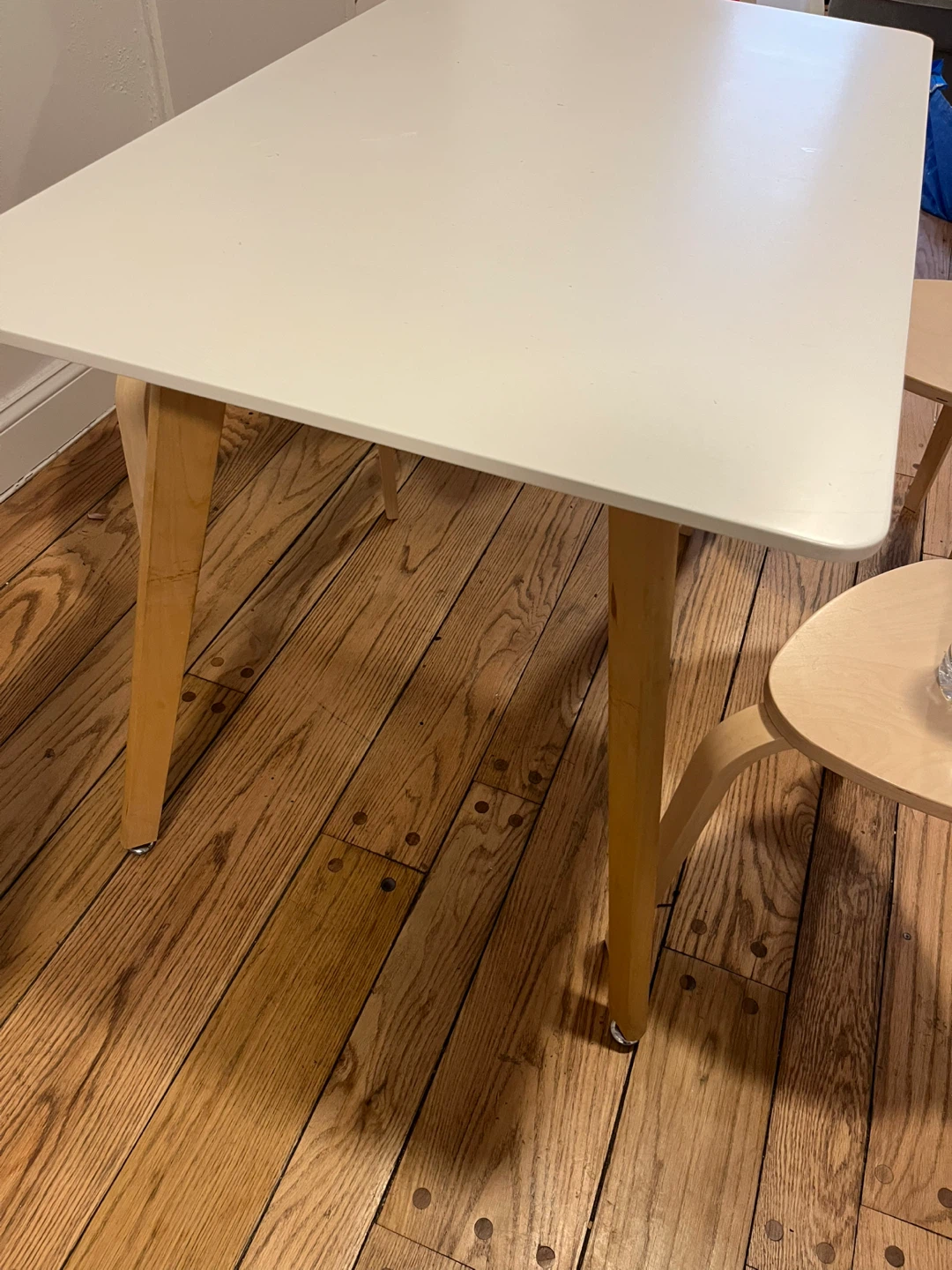 White kitchen Table - photo 2