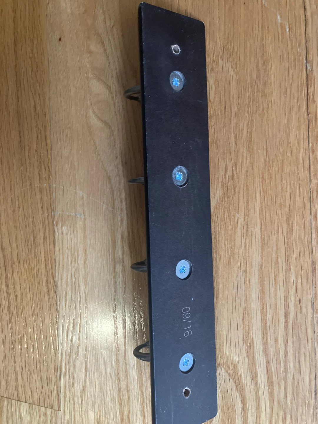 Wooden Key Holder with 4 Hooks - photo 2